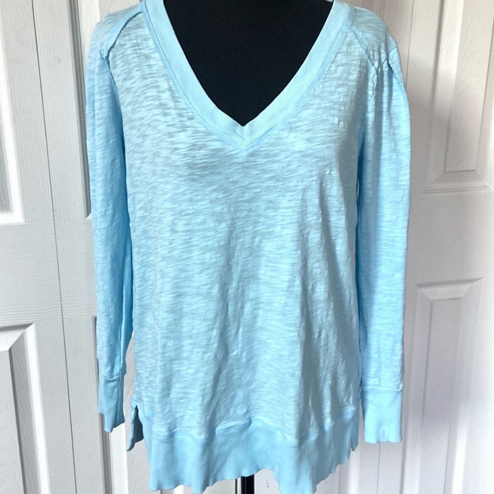 Mododoc V-Neck Sweater